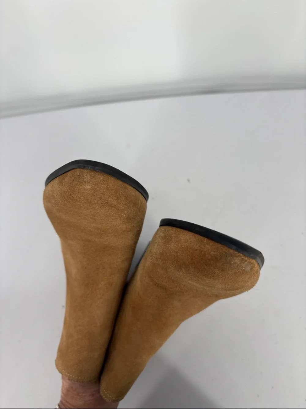 👘 Donald J. Pliner Suede tan Chelsea Ankle Boots